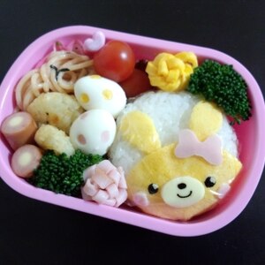 ＊キャラ弁＊　ペタっとぶたちゃん♡